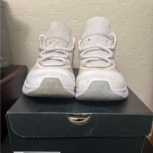 Air Jordan 11 CMFT Low Sz 7.5